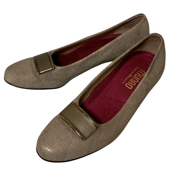 Munro Shoes - Munro American Comfort Flats Grey Metalic Print Block Heels Size 6.5